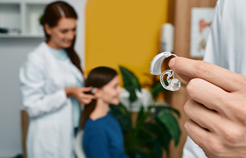 Consegna e assistenza apparecchio acustico a domicilio